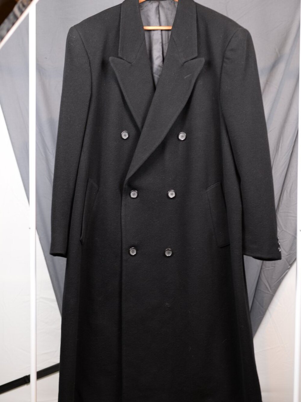 Barrington Wool & Cashmere Double-Breasted 3/4-Length Overcoat Black 48R